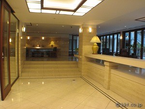 �G���g�����X�z�[��
