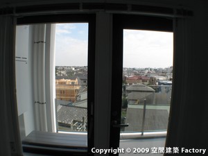 �o�X���[���̑�