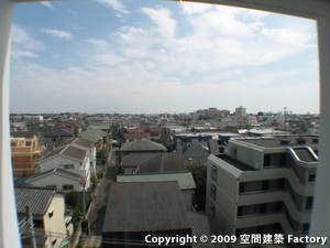 �o���R�j�[����̒��]