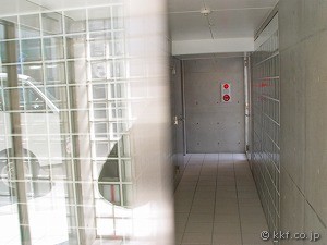 �G���g�����X�z�[��