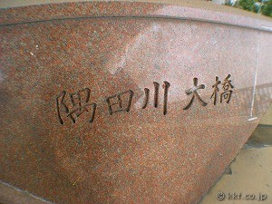 ���c��勴