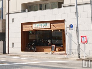 BEAR'S