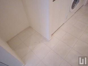 冷蔵庫置き場