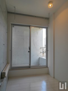 DEN