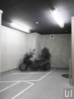 バイク置き場