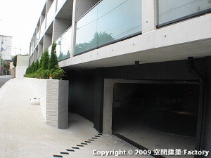 エントランス前通路