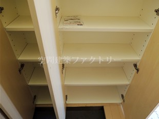下足入れ