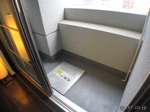 oRj[