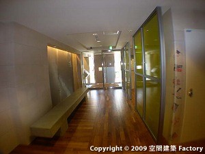 エントランスホール
