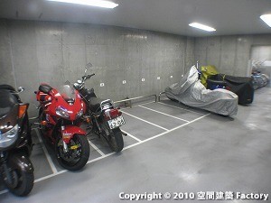 バイク置場