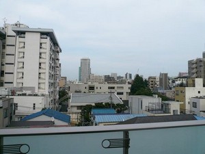 �o���R�j�[����̒��]