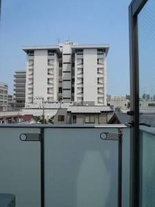 �o���R�j�[����̒��]