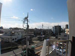 oRj[