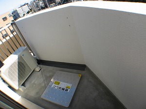 oRj[