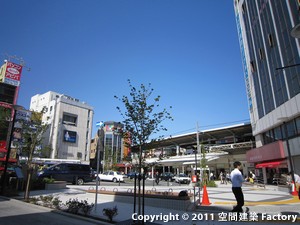 自由が丘駅前