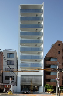 フェリス白金