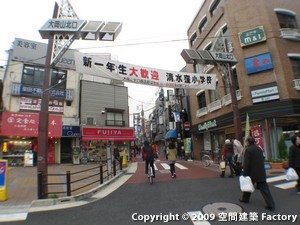 大岡山駅前