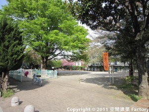 権蔵橋公園