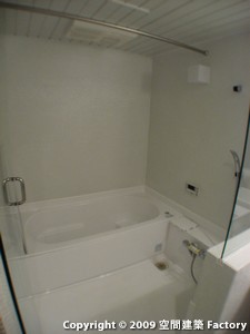 �o�X���[��