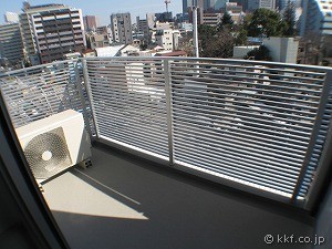 �o���R�j�[