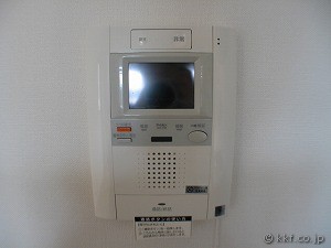�n���Y�t���[TV���j�^�[�t�C���^�[�z��