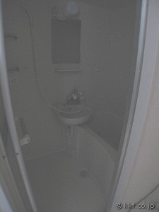 �o�X���[��