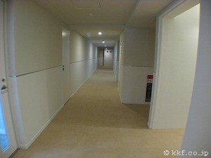 1階共用廊下