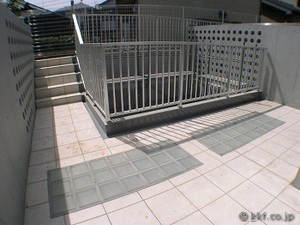 テラス