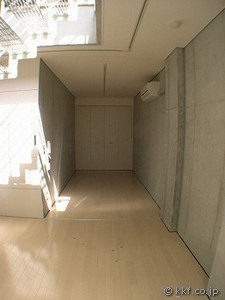サービスルーム