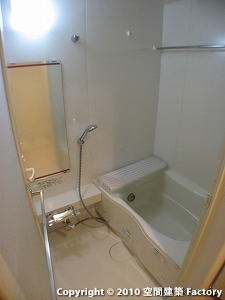 �o�X���[��