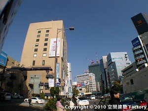 青山三丁目交差点