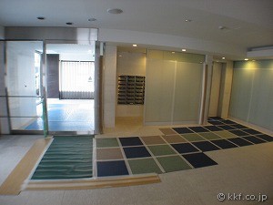 エントランスホール