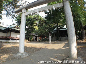 用賀神社